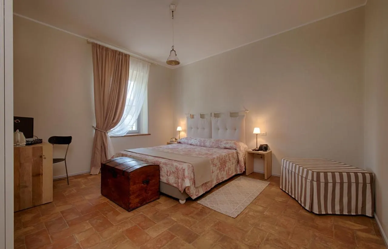 בית חווה אורבטלו Agriturismo Poderedodici איטליה